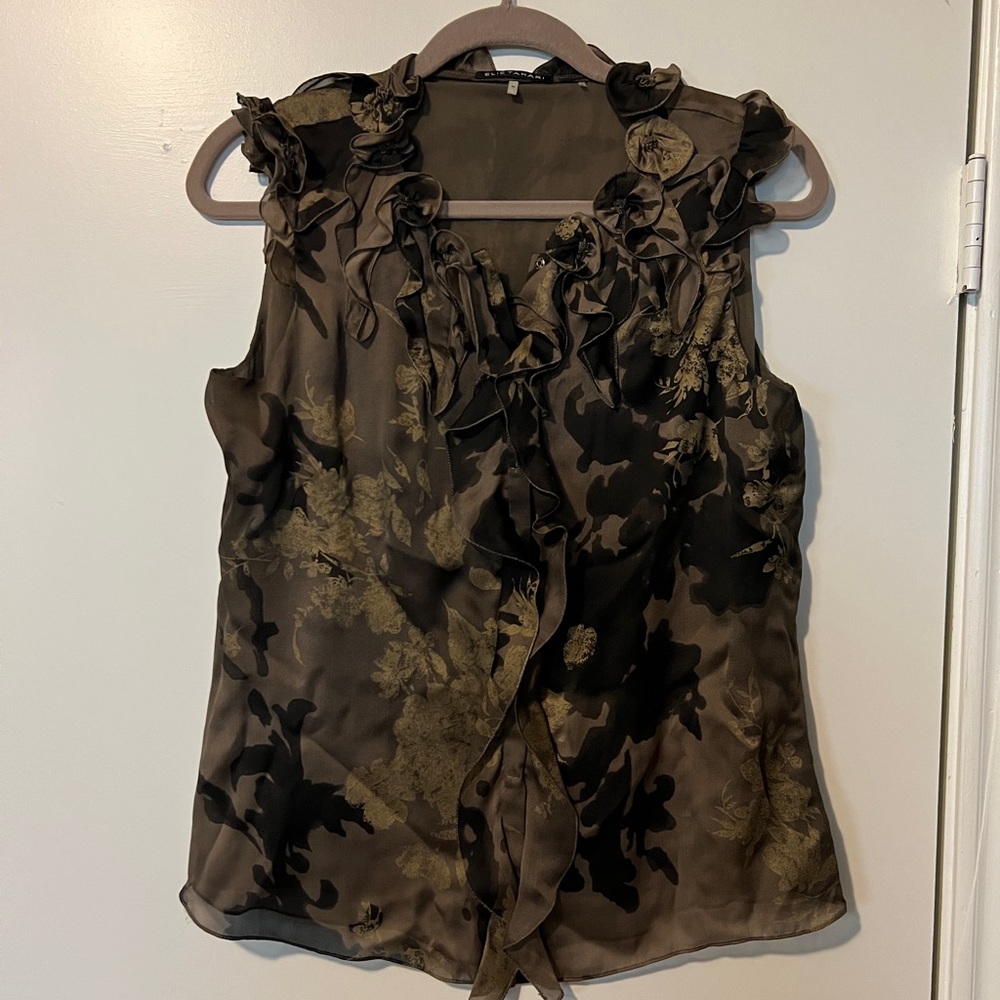 SLEEVELESS RUFFLED BLOUSE